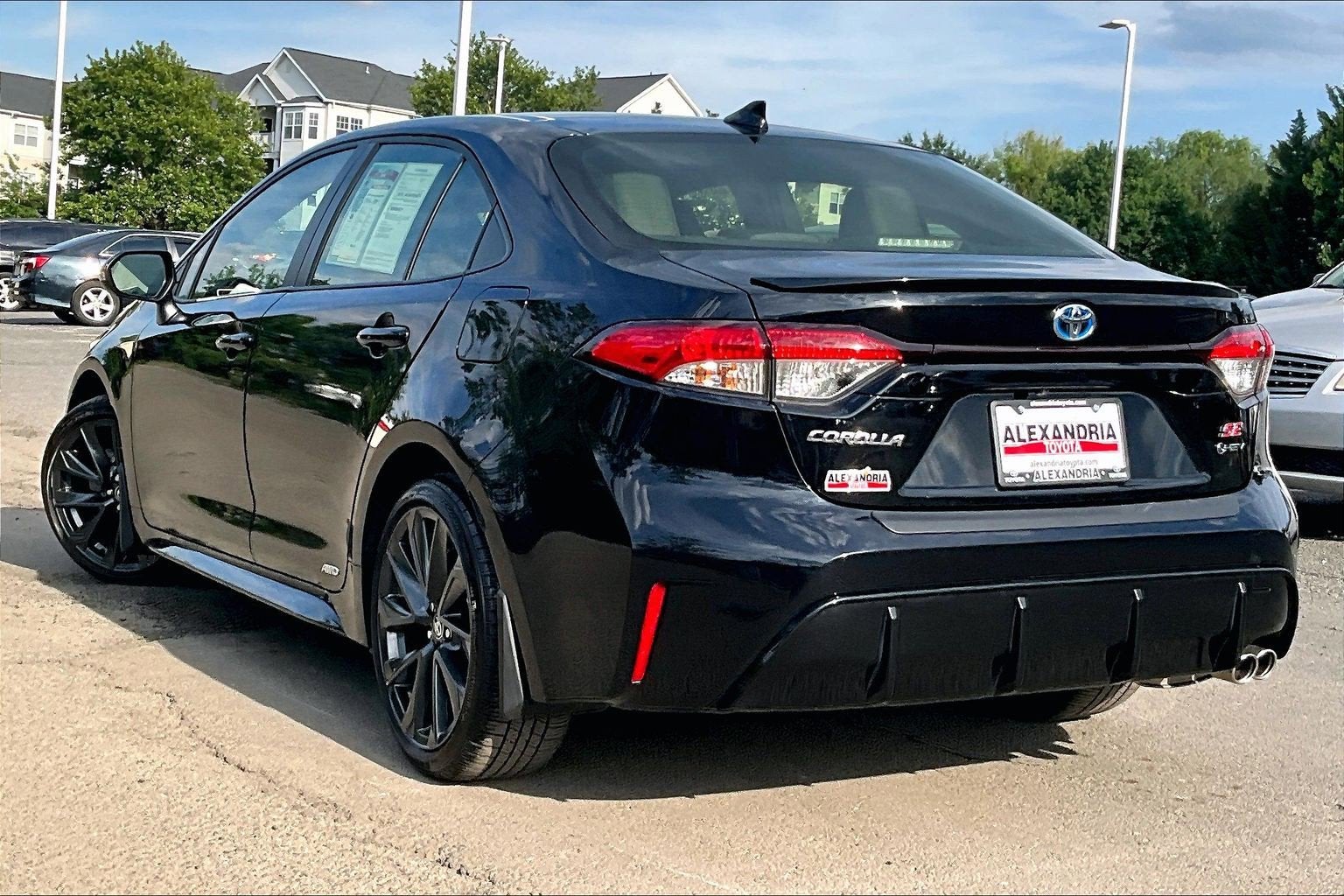 2025 Toyota Corolla Hybrid SE