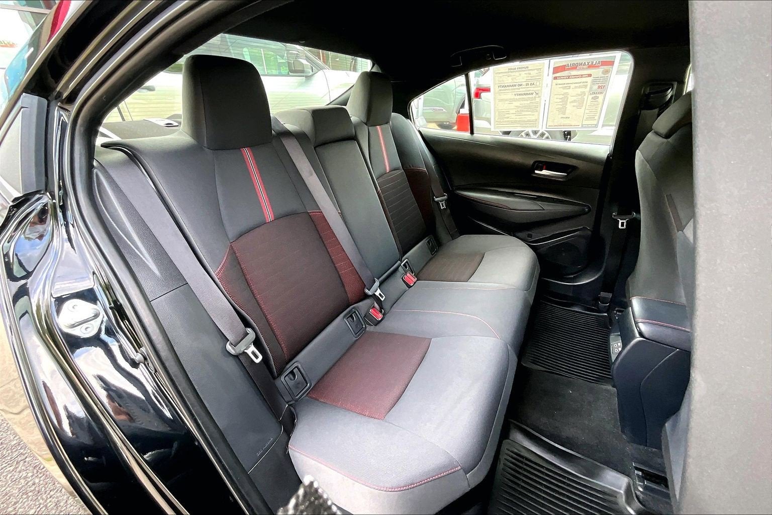 2025 Toyota Corolla SE - Photo 25