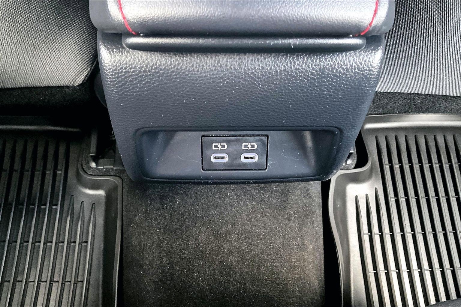 2025 Toyota Corolla SE - Photo 31