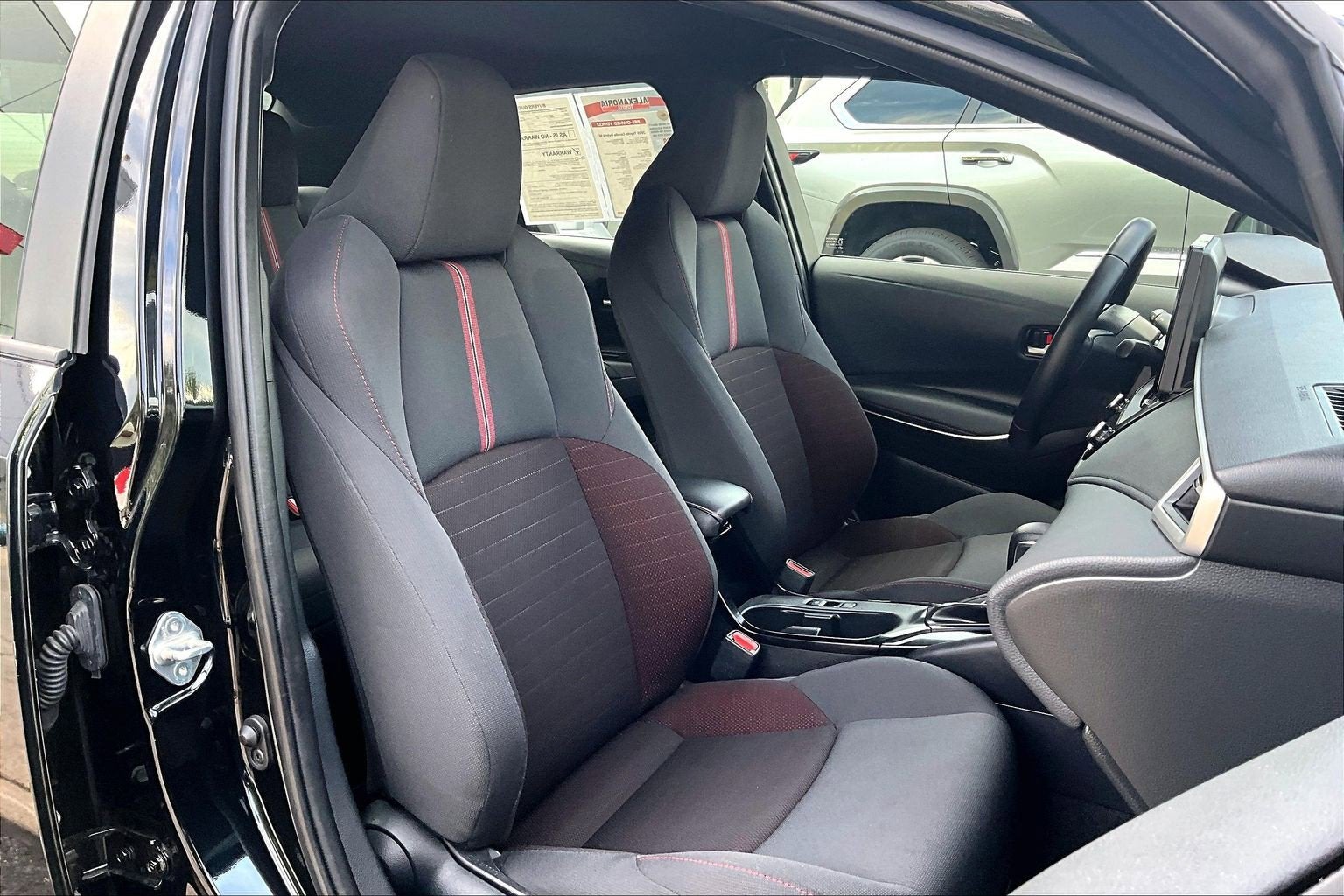 2025 Toyota Corolla Hybrid SE