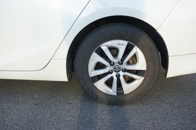 2016 Toyota Prius Three