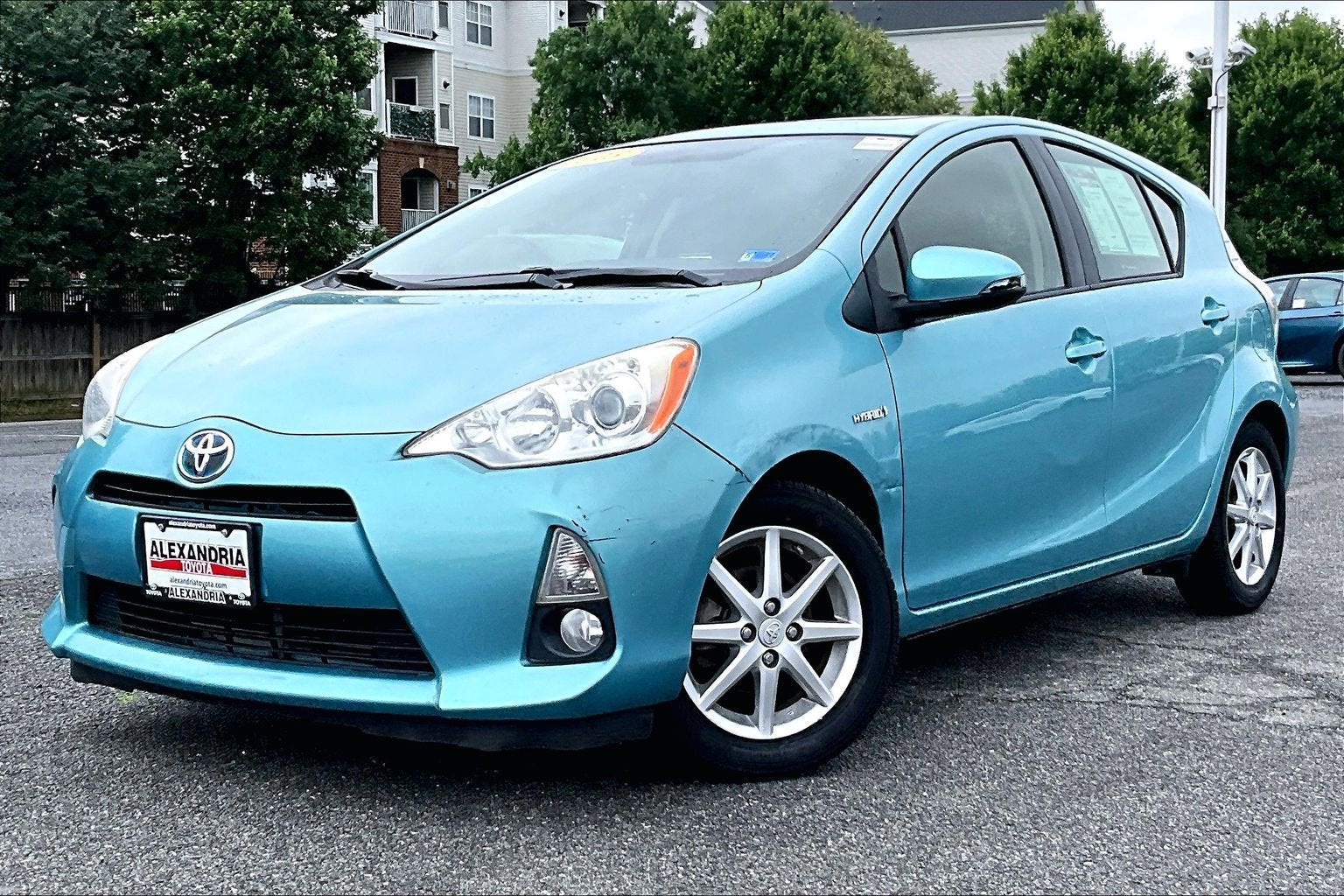 2013 Toyota Prius c Four's photo