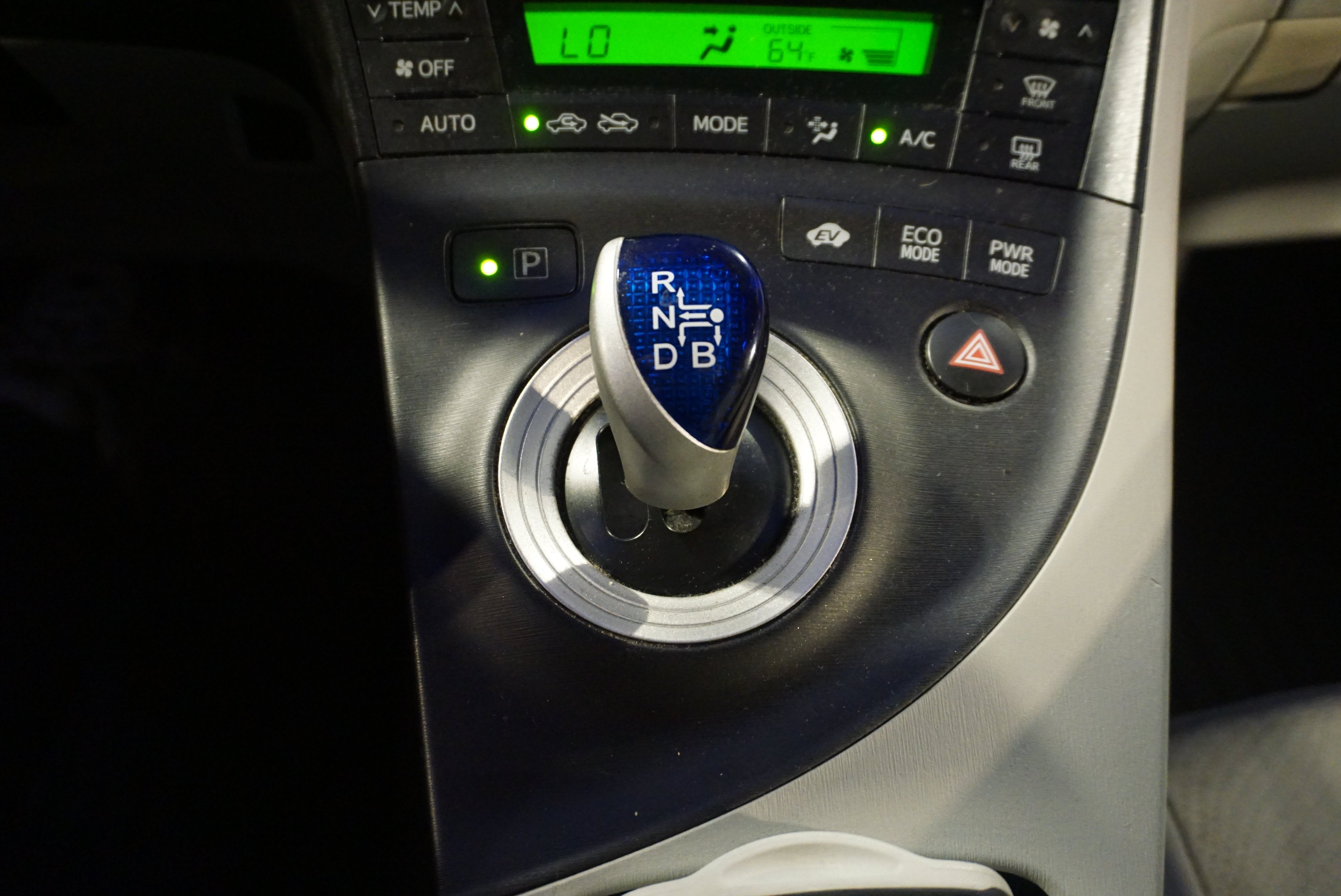 2010 Toyota Prius II