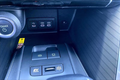 2023 Toyota Venza XLE