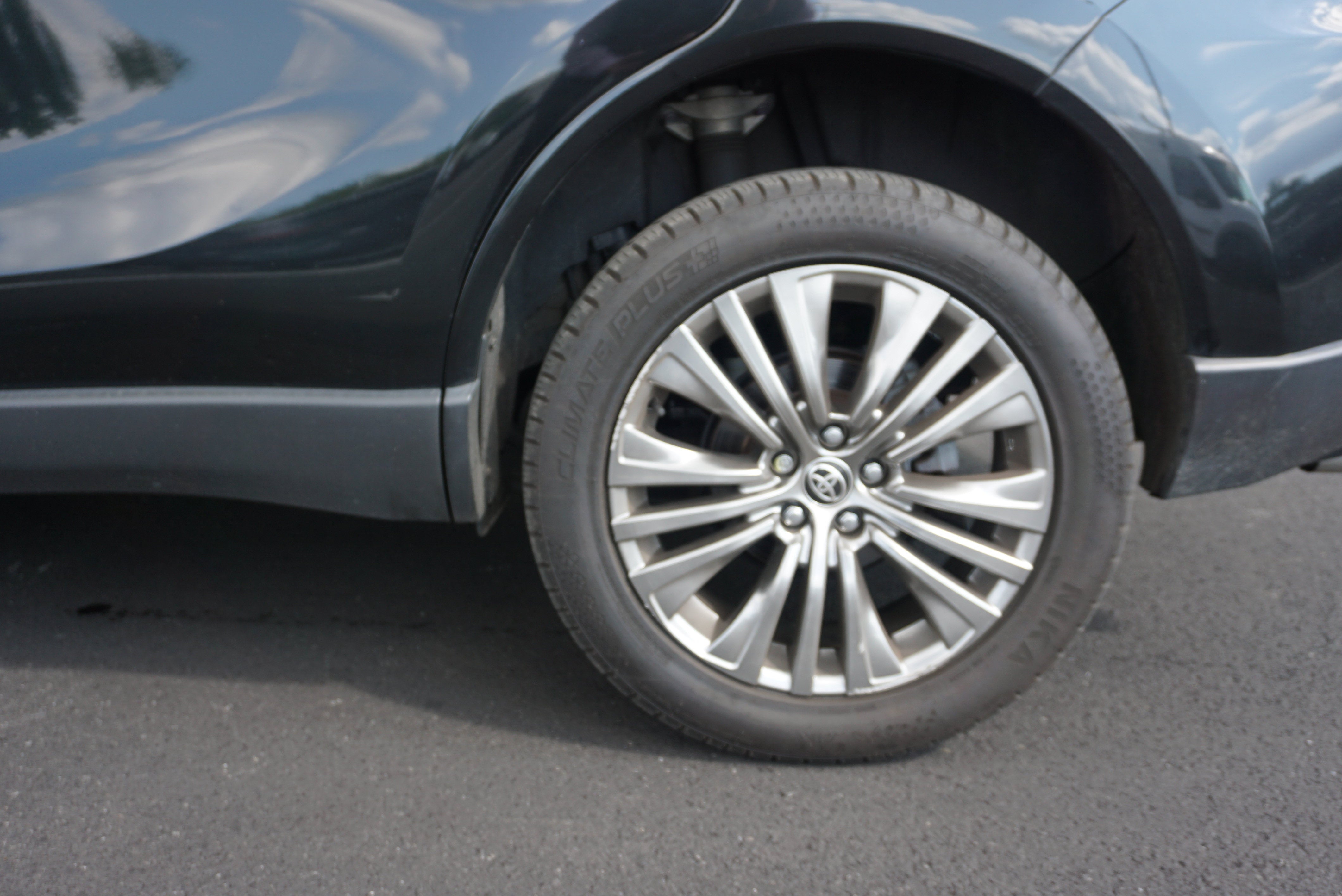 2023 Toyota Venza XLE