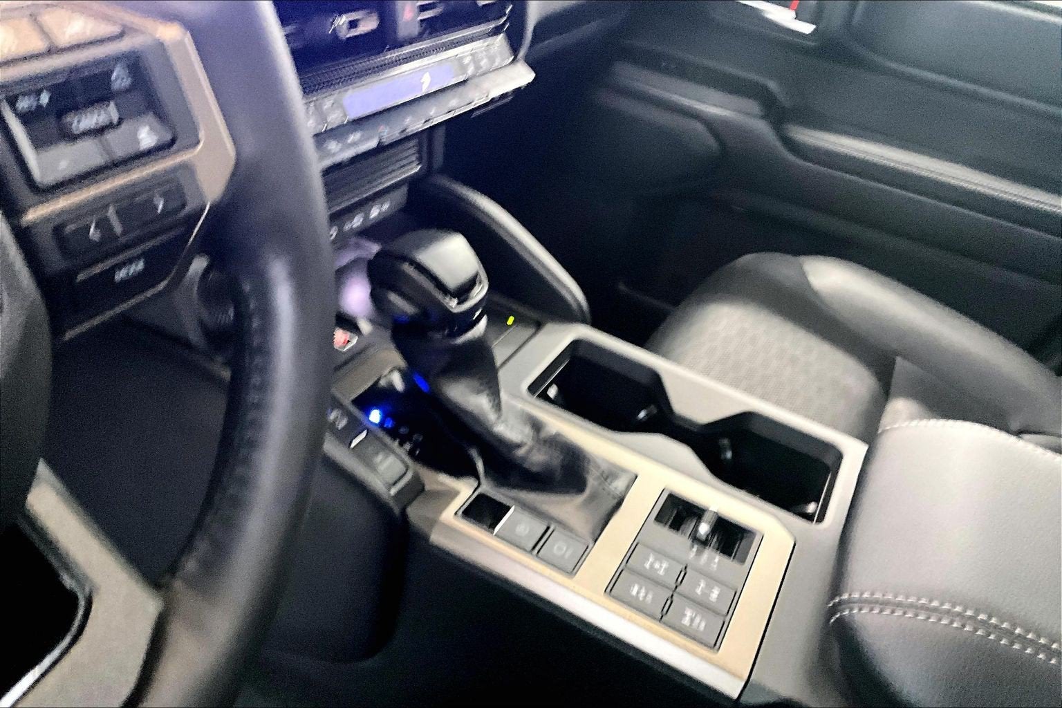 2025 Toyota Land Cruiser 4WD (Natl)