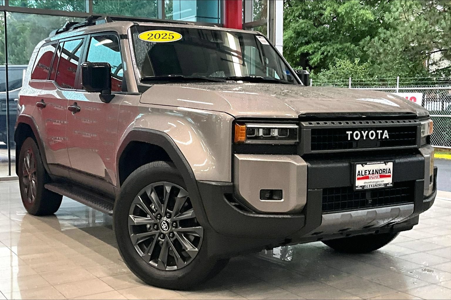 2025 Toyota Land Cruiser 4WD (Natl)