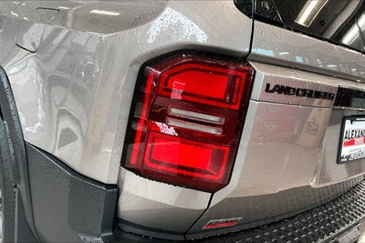 2025 Toyota Land Cruiser 4WD (Natl)