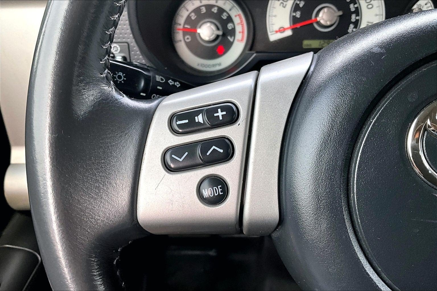 2011 Toyota FJ Cruiser 4WD 4dr Auto (Natl)
