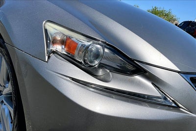 2016 Lexus IS 200t 4dr Sdn