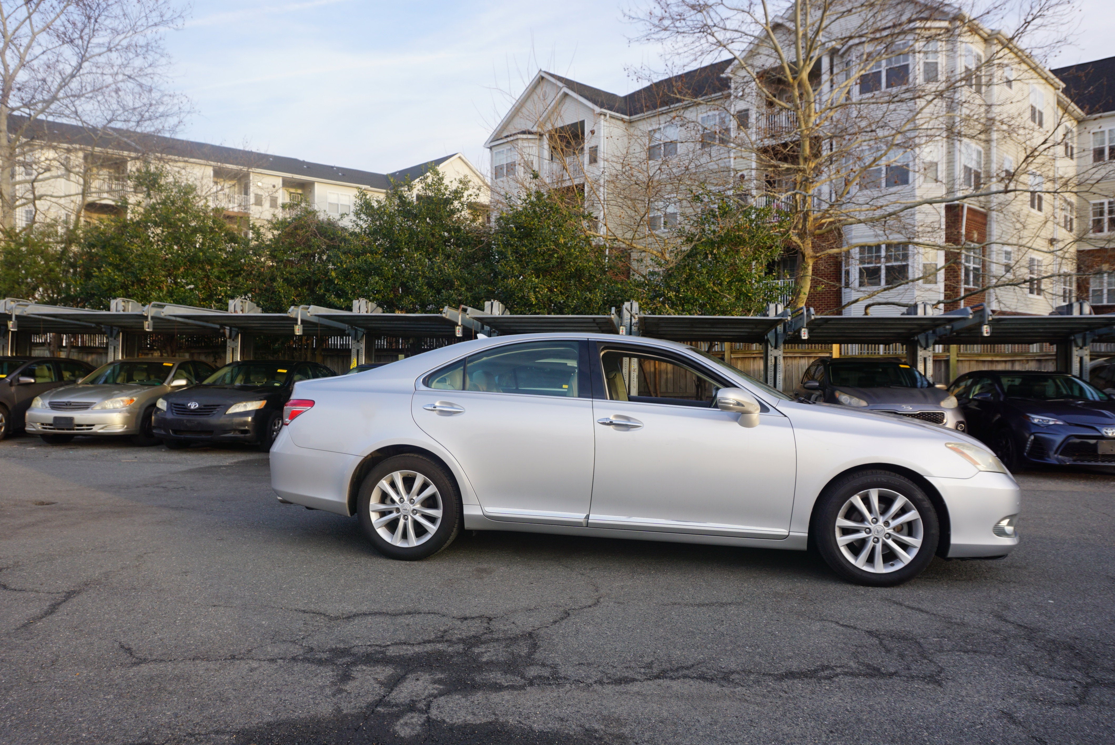 2010 Lexus ES 350 4dr Sdn