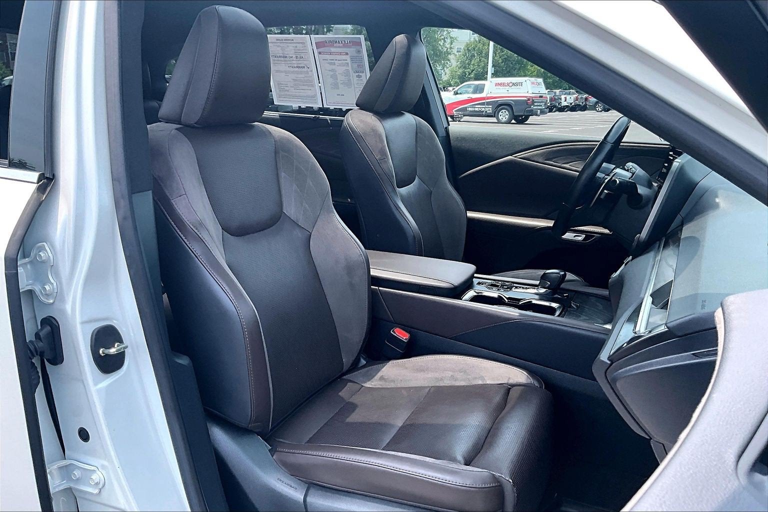 2025 Lexus RX RX 450h+ Luxury