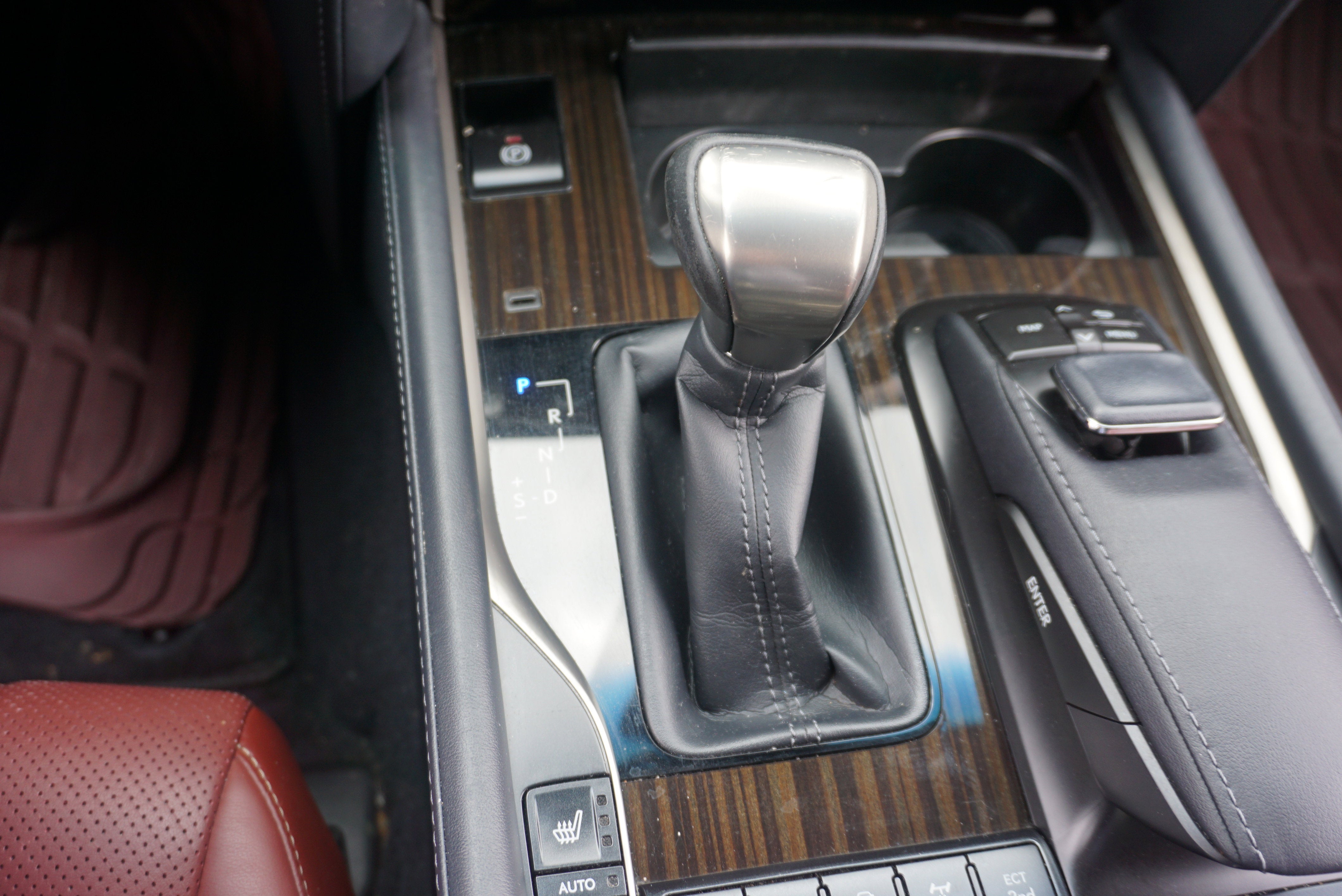 2018 Lexus LX LX 570