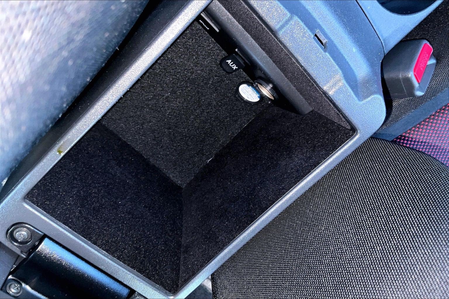 2009 Scion tC 2dr HB Auto (Natl)