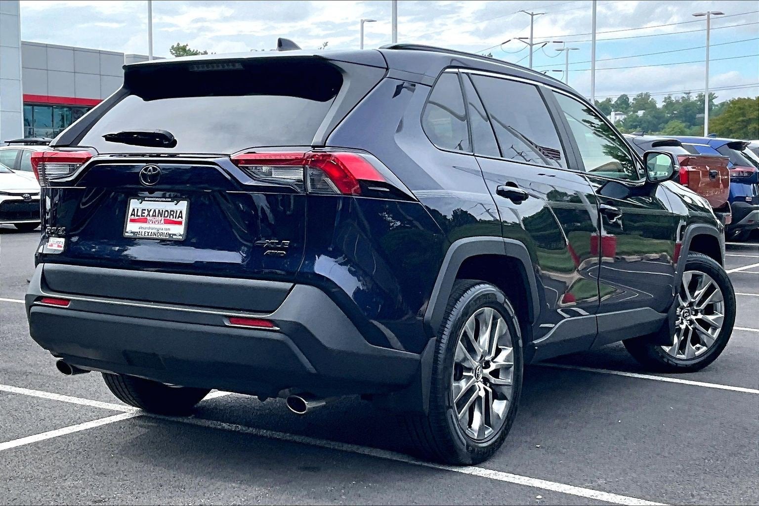 2019 Toyota RAV4 XLE Premium