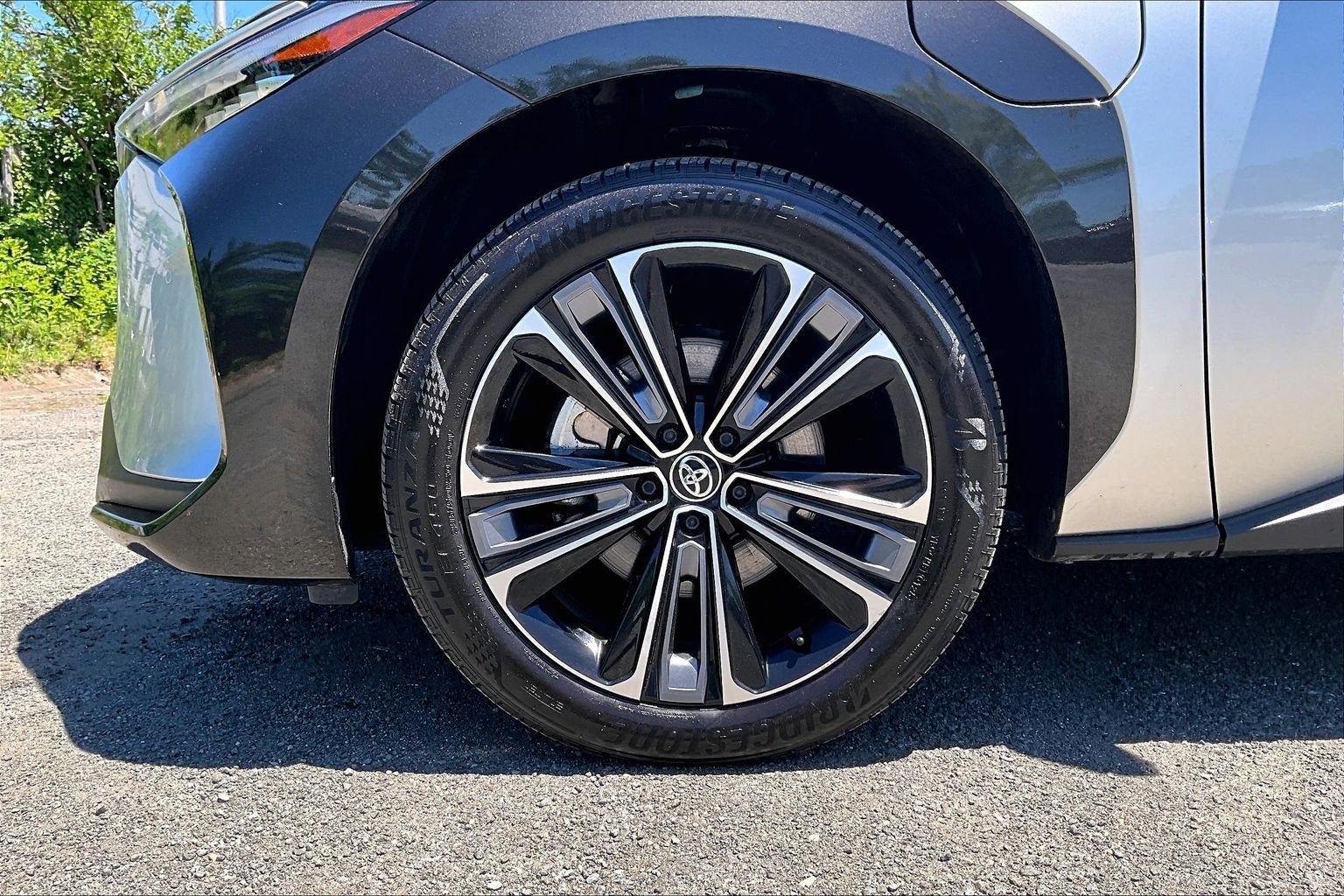 2023 Toyota bZ4X Limited