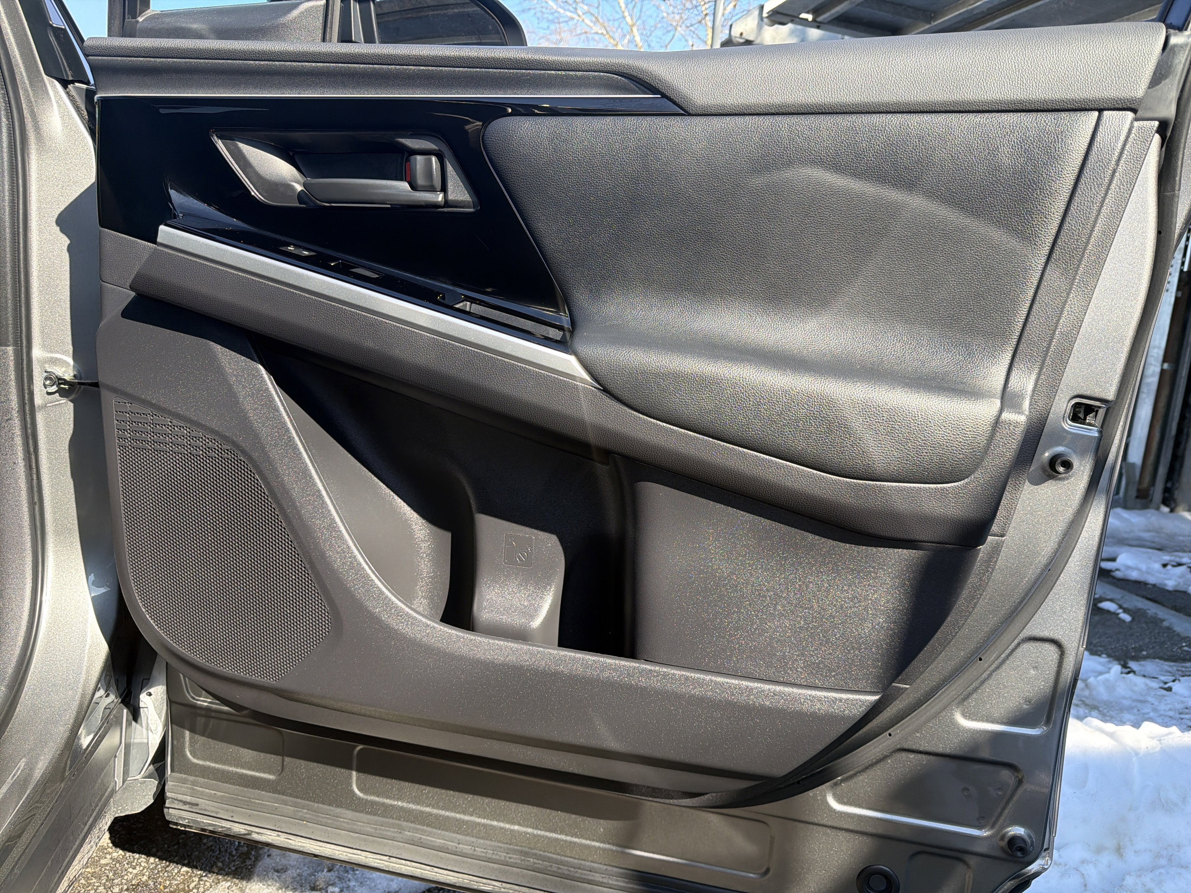 2024 Toyota bZ4X Base