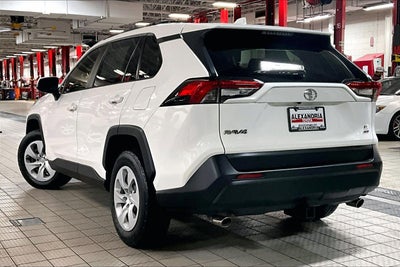 2019 Toyota RAV4 LE