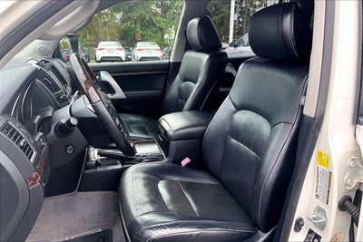 2015 Toyota Land Cruiser 4dr 4WD (Natl)
