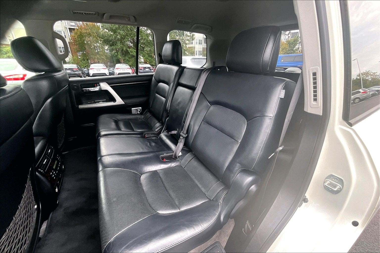 2015 Toyota Land Cruiser 4dr 4WD (Natl)