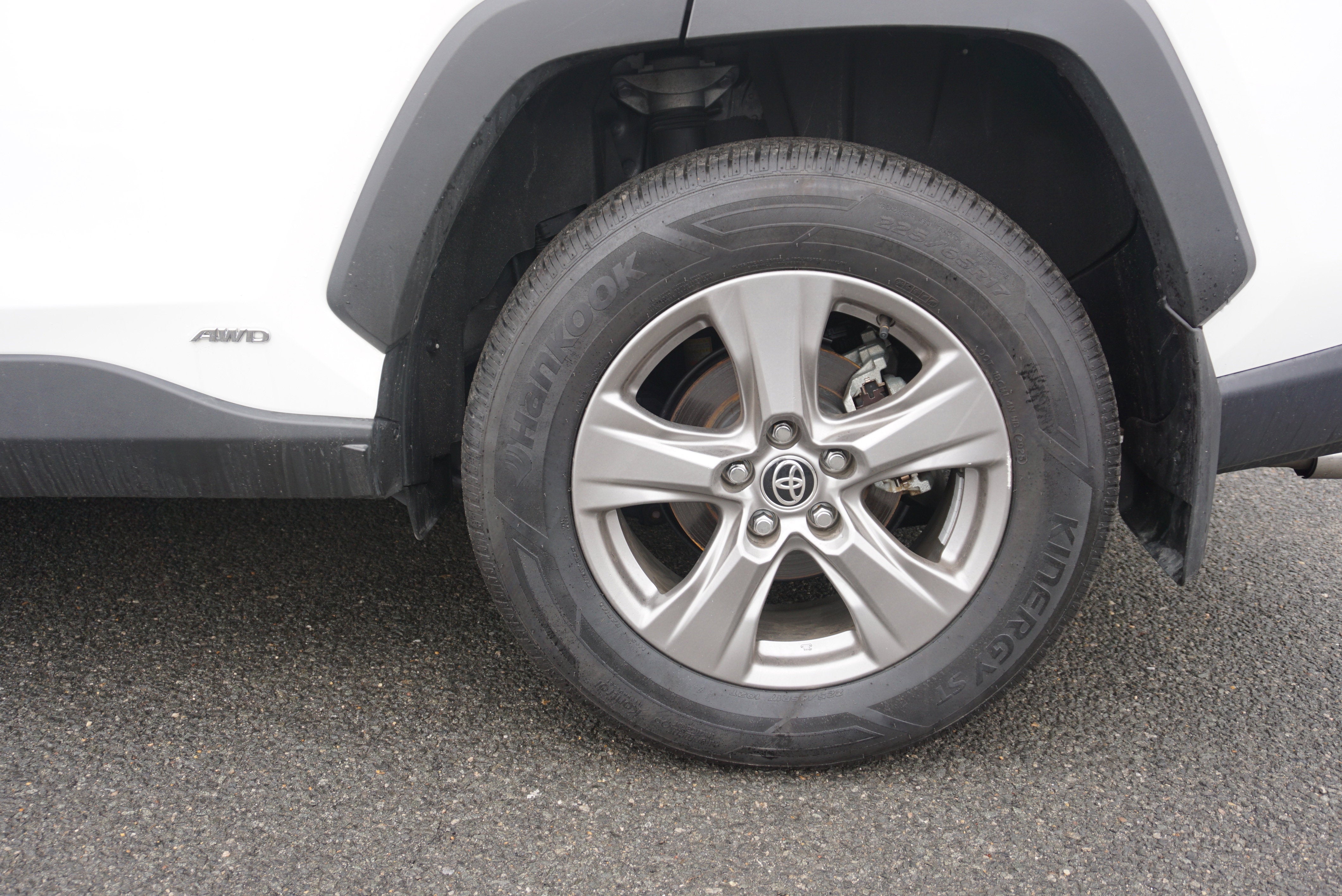 2023 Toyota RAV4 Hybrid LE