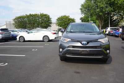 2017 Toyota RAV4 Hybrid XLE
