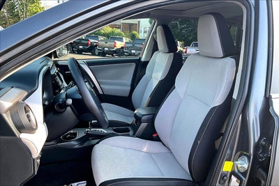 2017 Toyota RAV4 Hybrid XLE