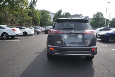 2017 Toyota RAV4 Hybrid XLE