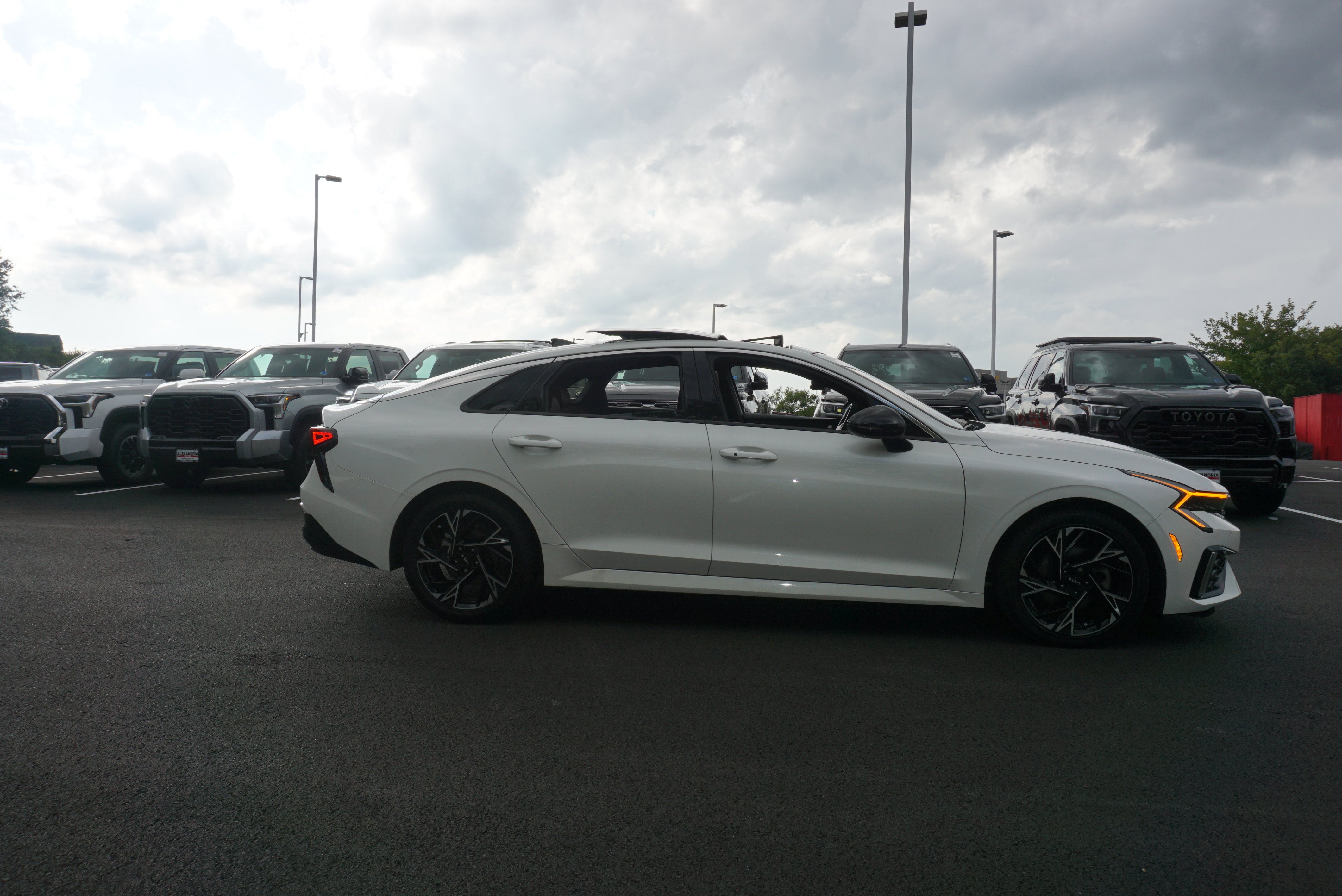2025 Kia K5 GT-Line