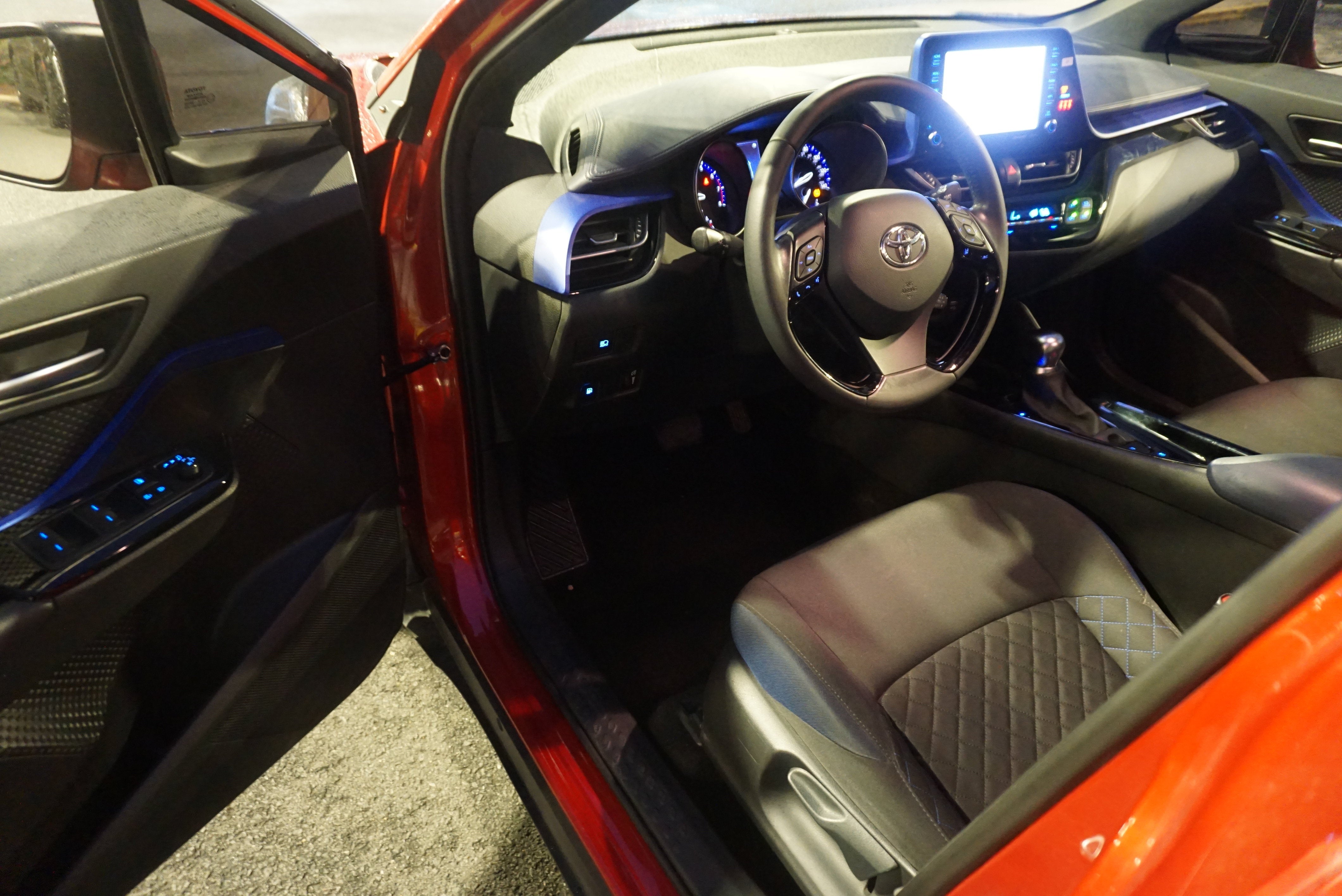 2021 Toyota C-HR XLE