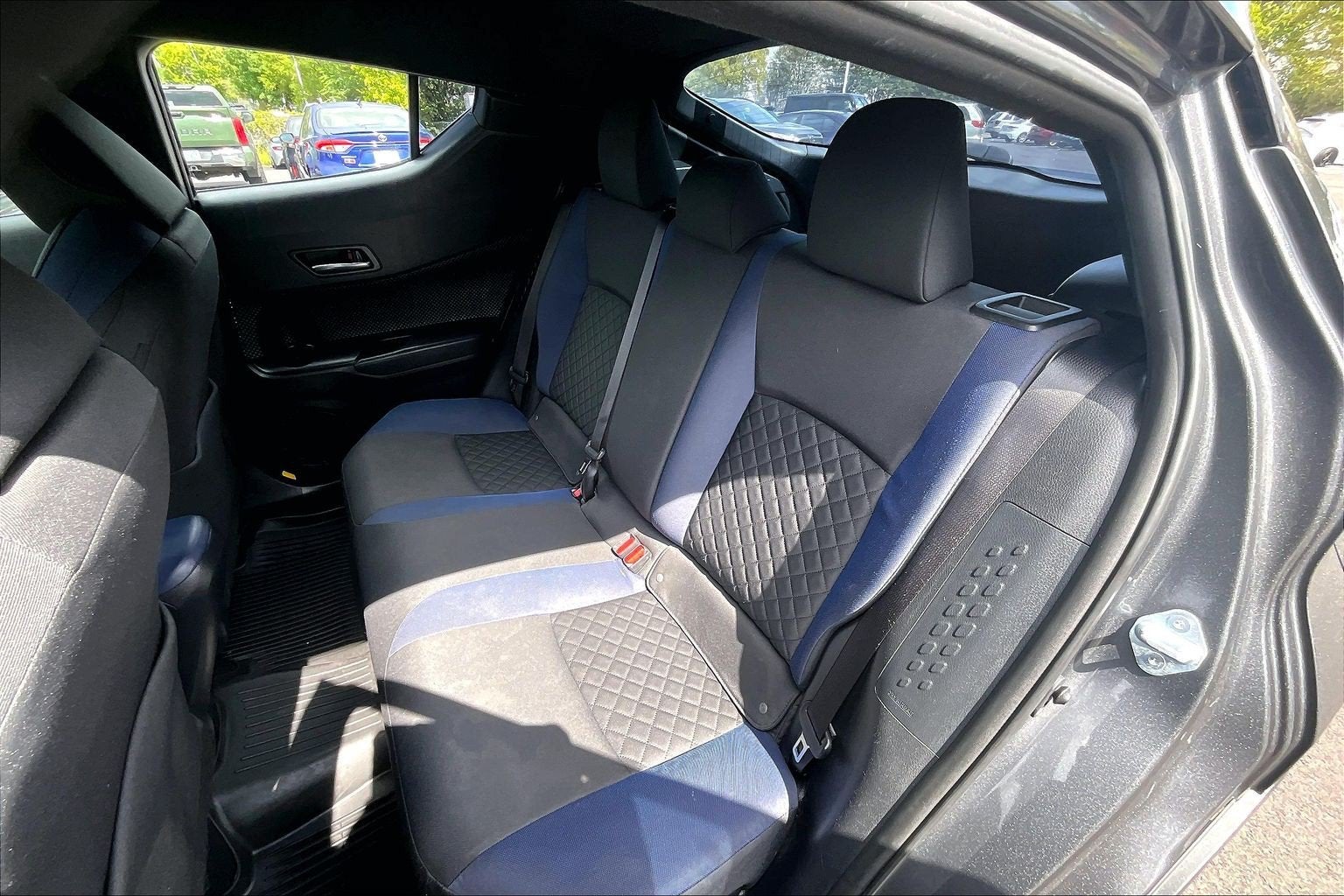 2022 Toyota C-HR XLE