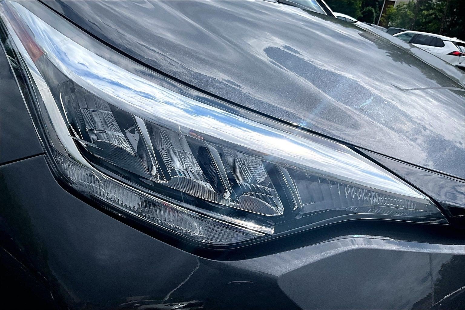 2022 Toyota C-HR XLE