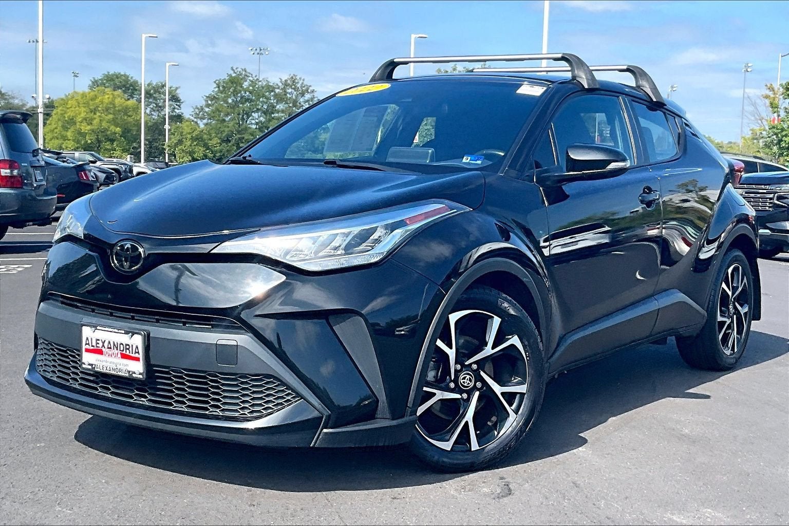 2022 Toyota C-HR XLE