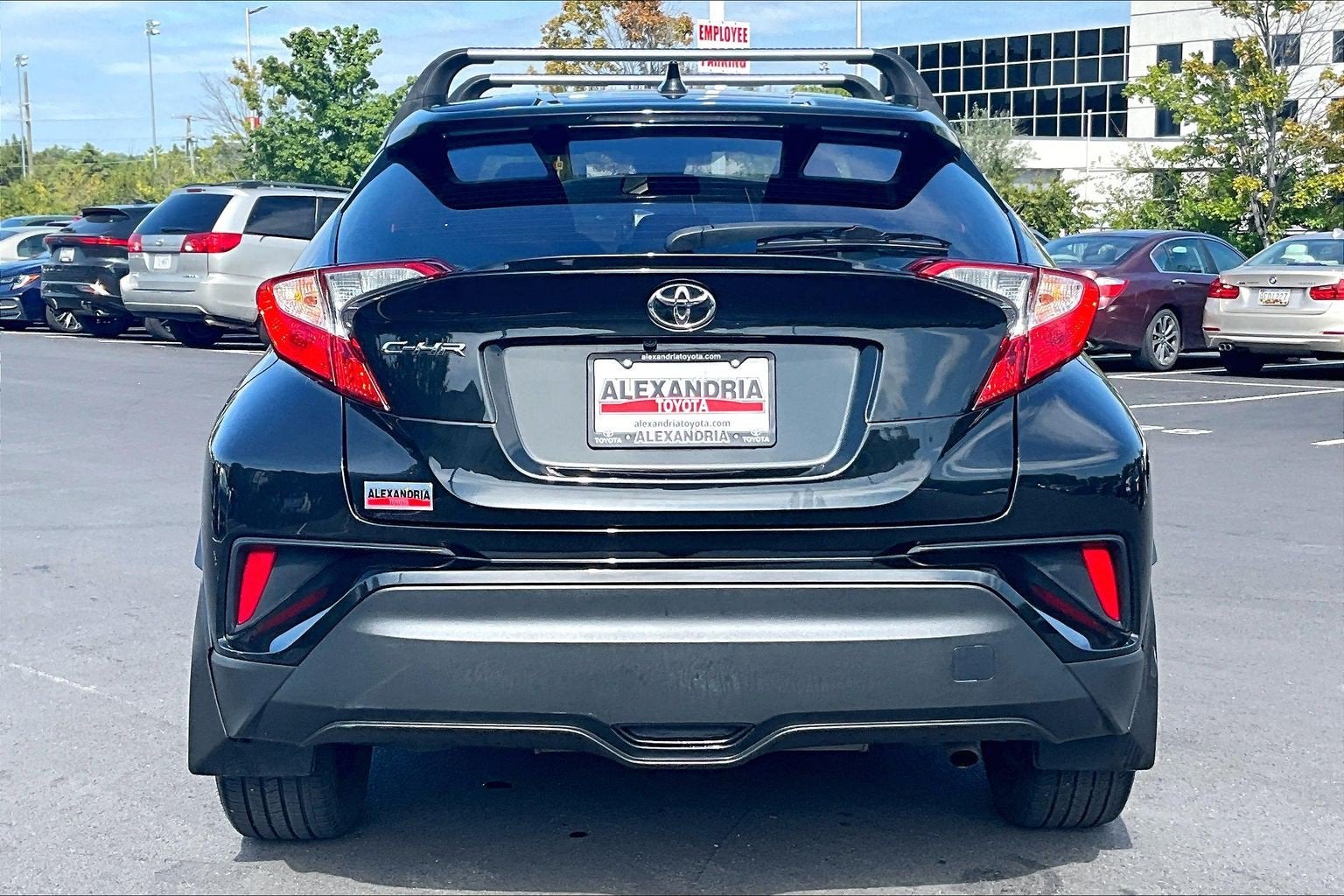 2022 Toyota C-HR XLE
