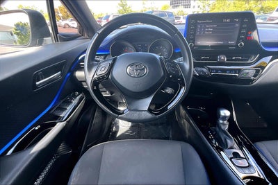 2022 Toyota C-HR XLE