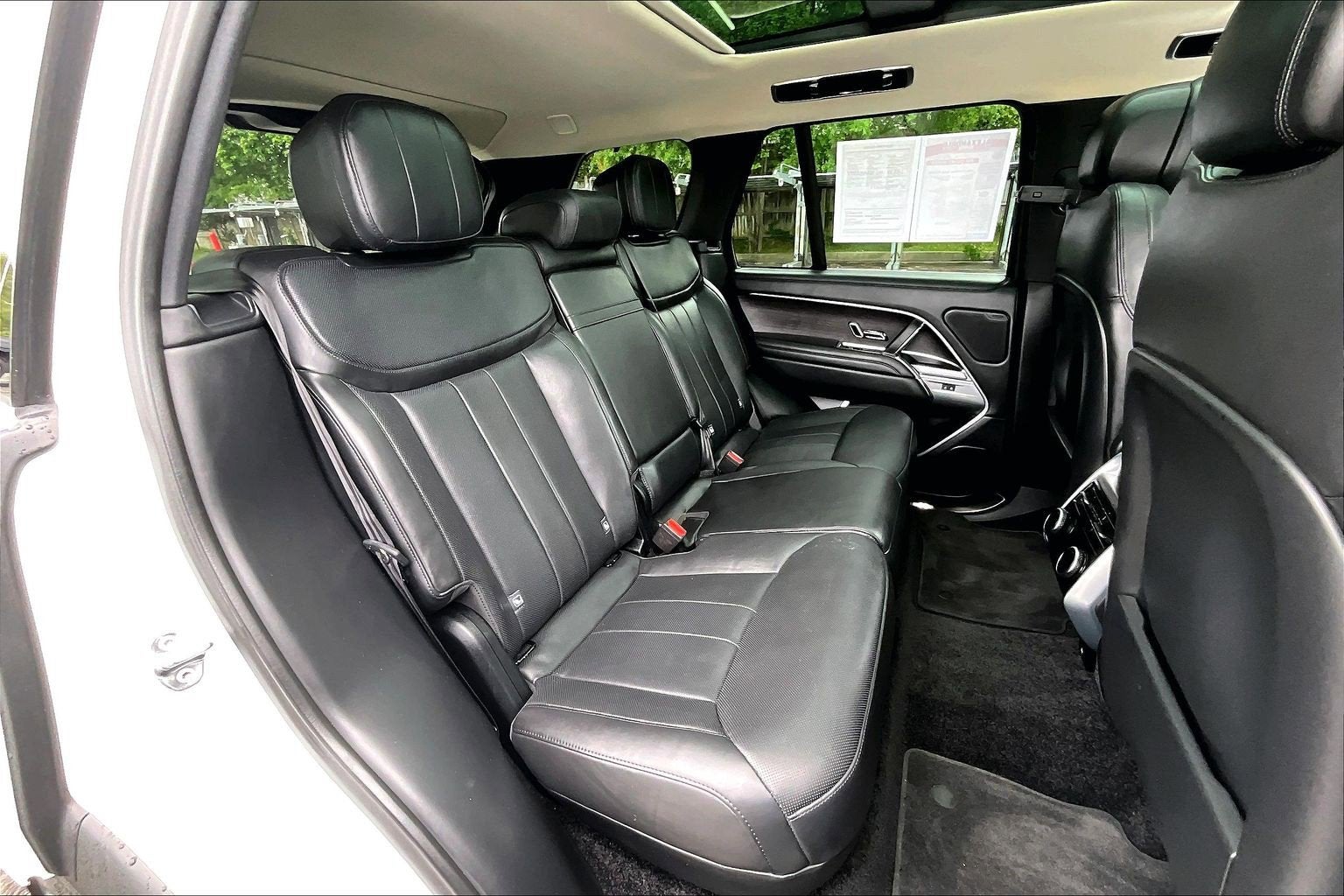 2024 Land Rover Range Rover SE