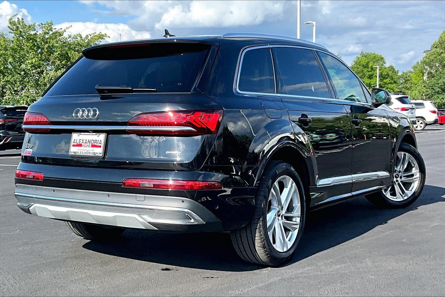 2022 Audi Q7 Premium Plus