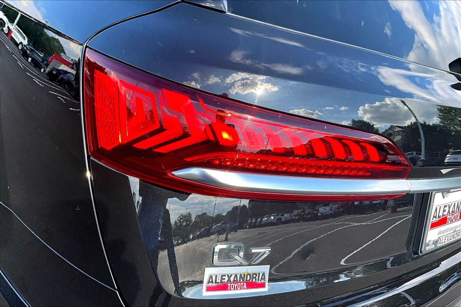 2022 Audi Q7 Premium Plus