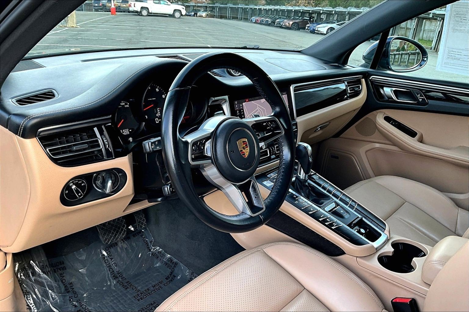 2021 Porsche Macan AWD
