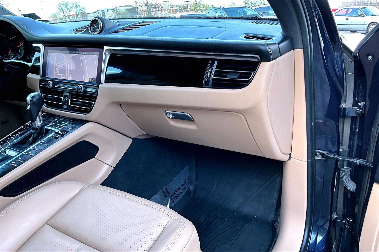 2021 Porsche Macan AWD