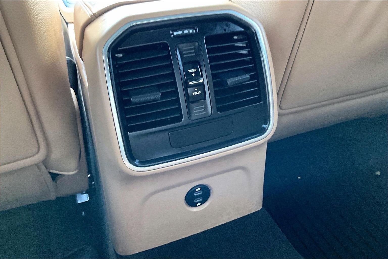 2021 Porsche Macan AWD