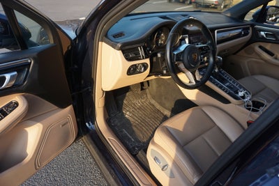 2021 Porsche Macan AWD
