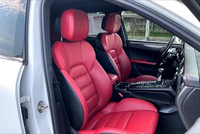 2021 Porsche Macan GTS