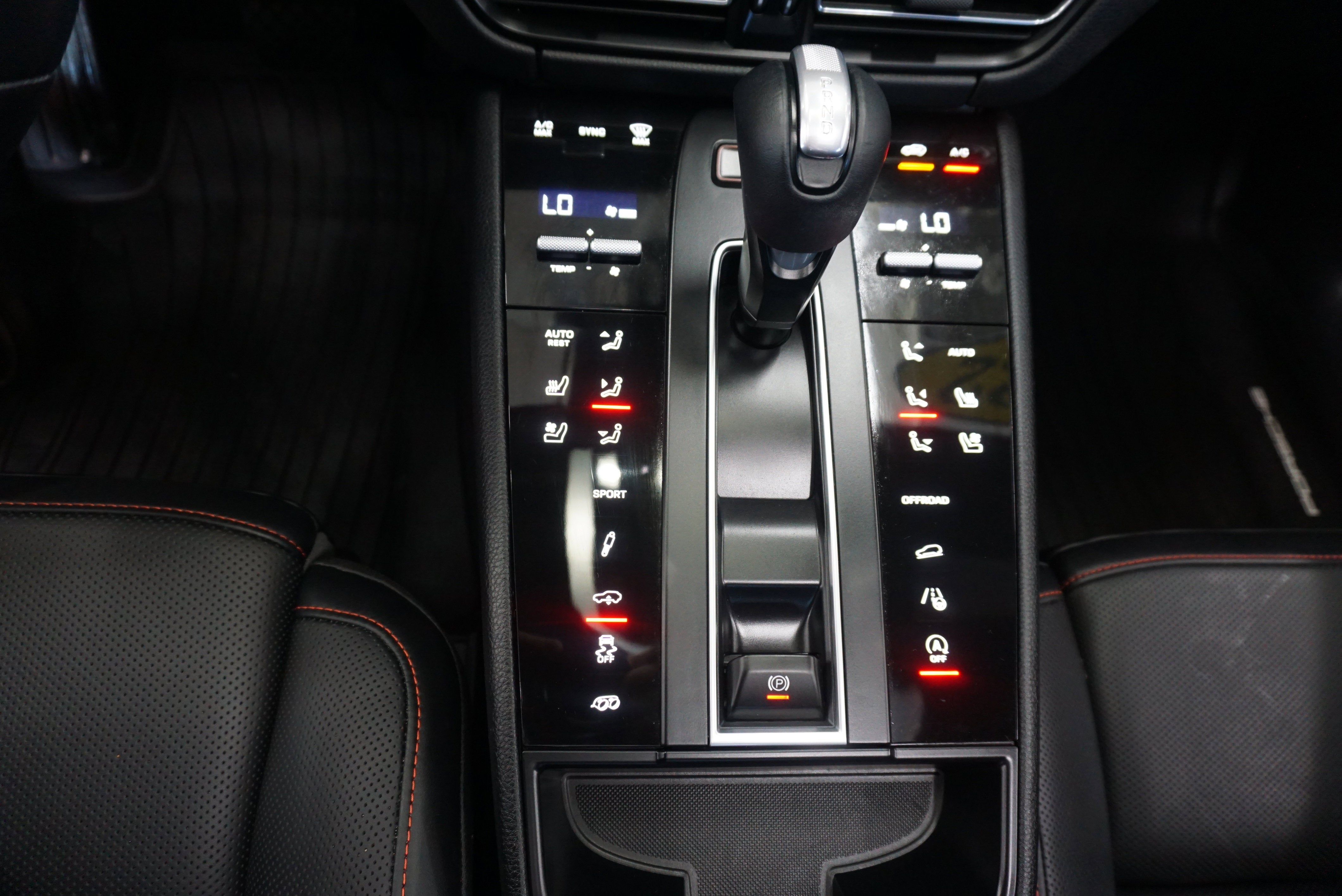 2022 Porsche Macan S