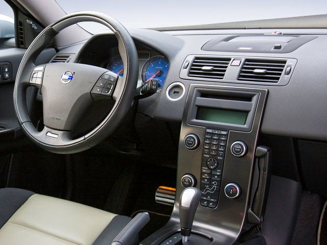 2010 Volvo V50 Base
