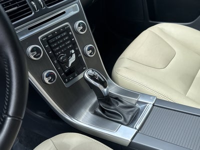 2016 Volvo XC60 T6 Drive-E