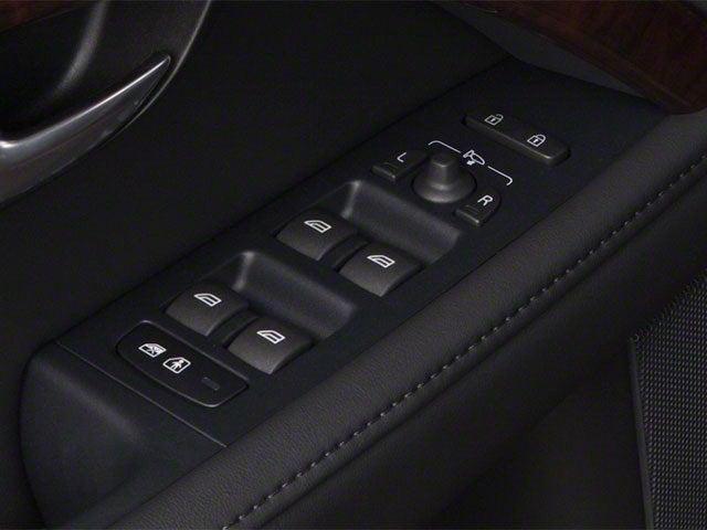 2013 Volvo XC70 Base