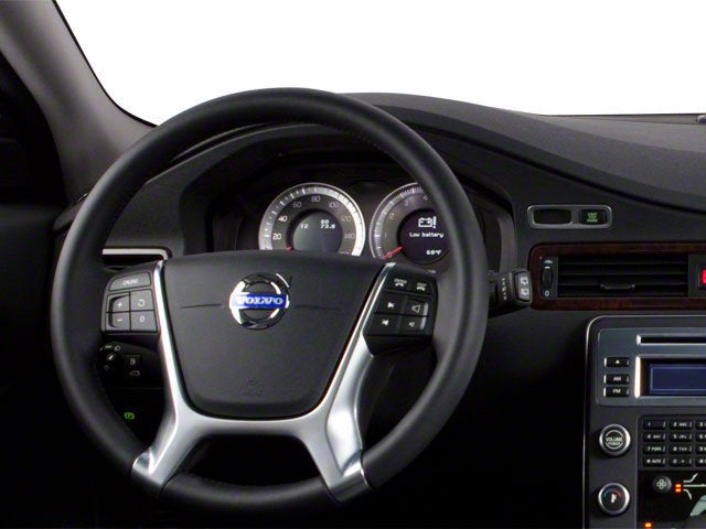 2013 Volvo XC70 Base