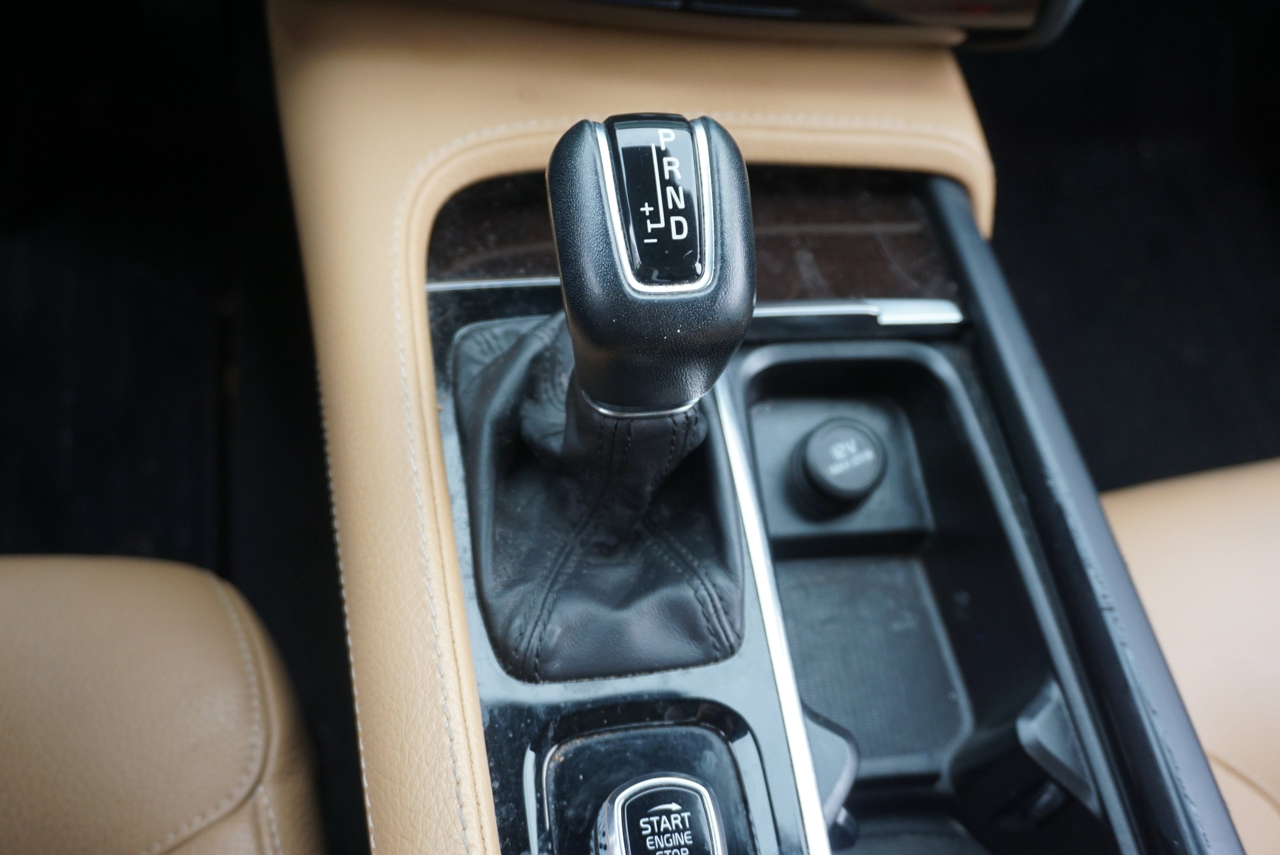 2019 Volvo XC90 Momentum