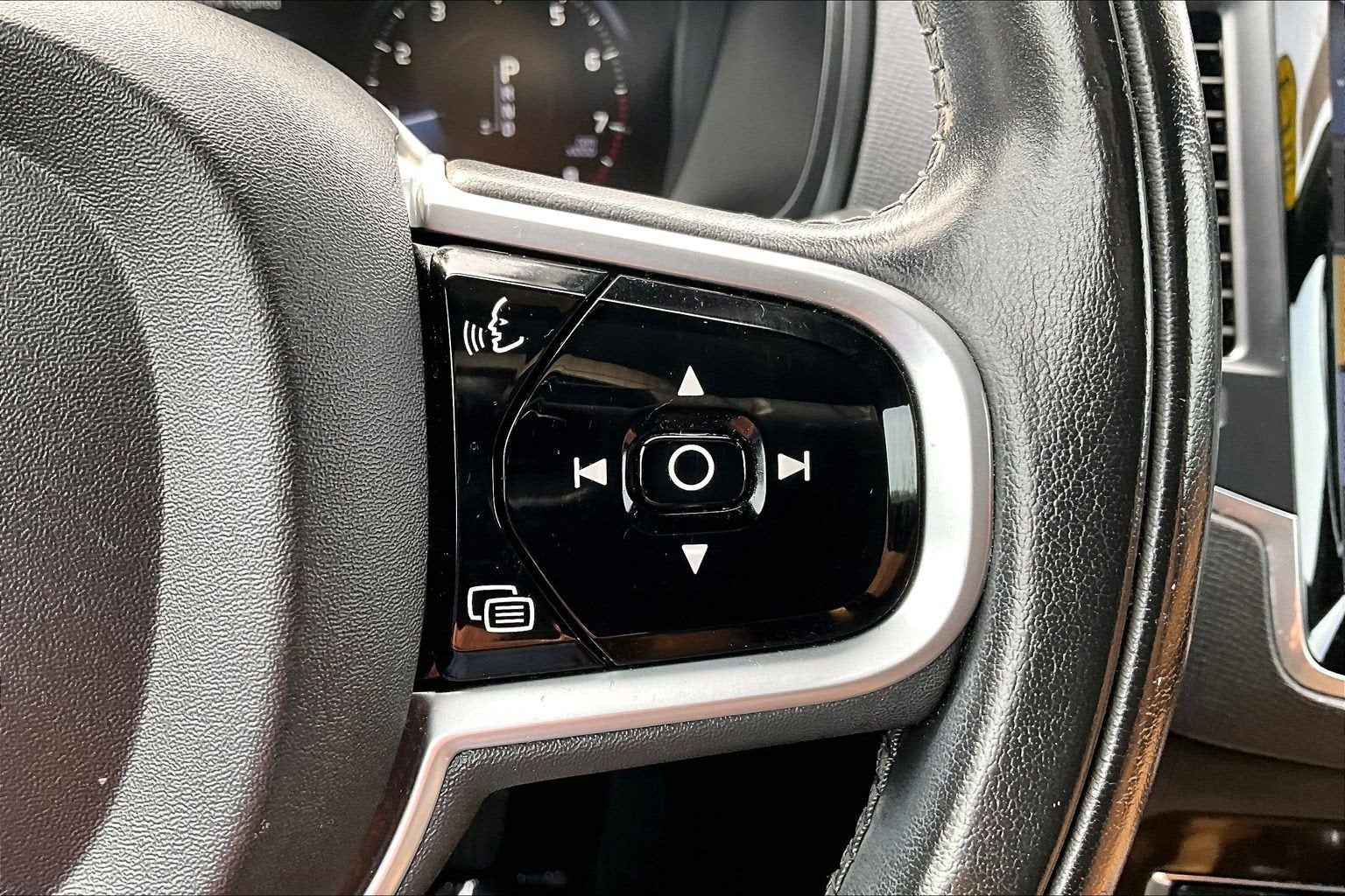 2019 Volvo XC90 Momentum